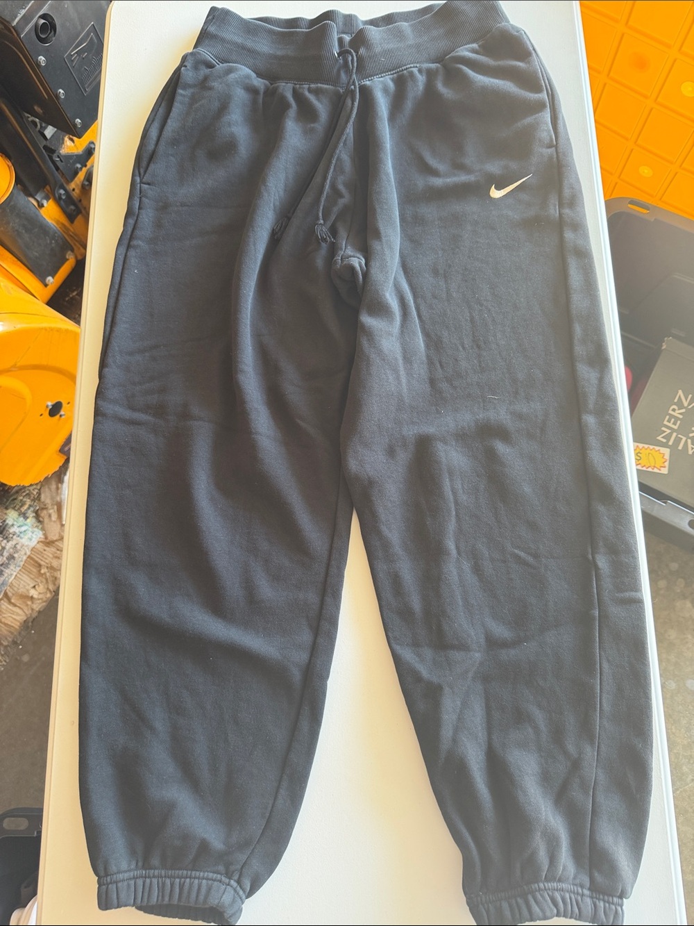 Black nike sweat pants